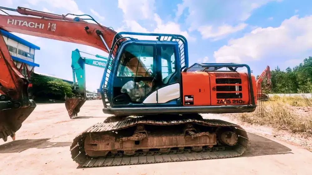 Hitachi ZX 210F 2025