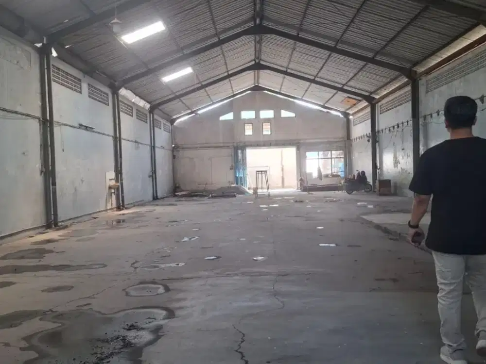 Dijual Gudang Lokasi Strategis di Ceper - Klaten , Cocok Untuk Usaha & Investasi