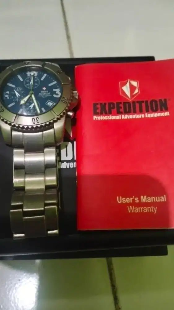jam expedition profesional adventure equipment
