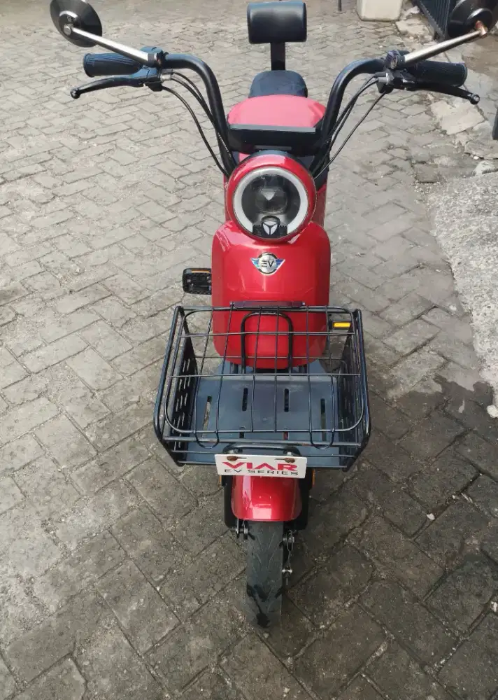 Sepeda Listrik Viar Caraka Merah