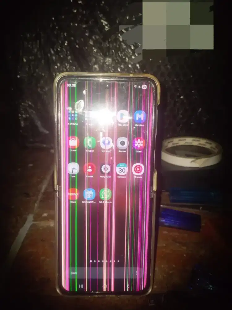 Samsung Z Flip 3 5G Fullset Dus Original - Minus Layar Bergaris