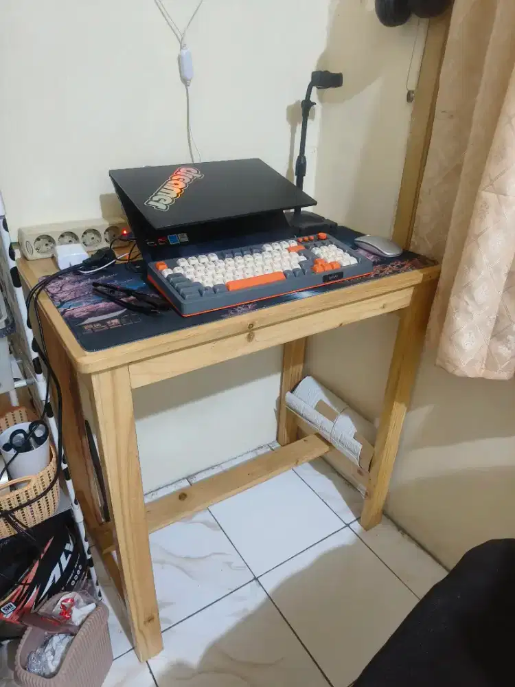 Meja kerja, meja kompor, mulus, no minus, negoin