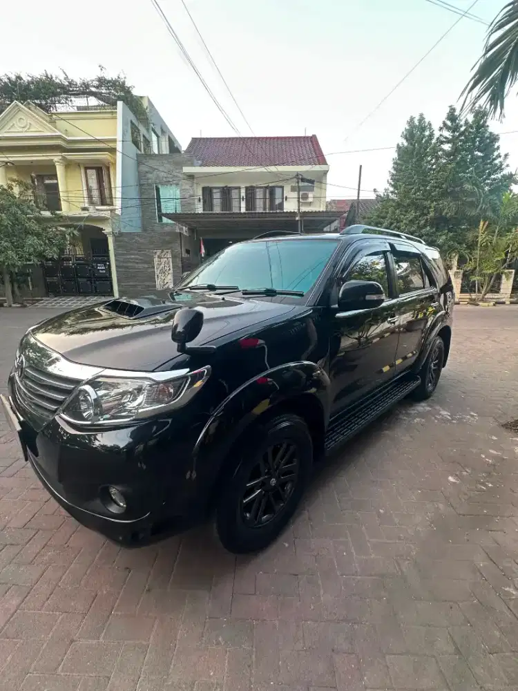 Fortuner matic hitam muluss