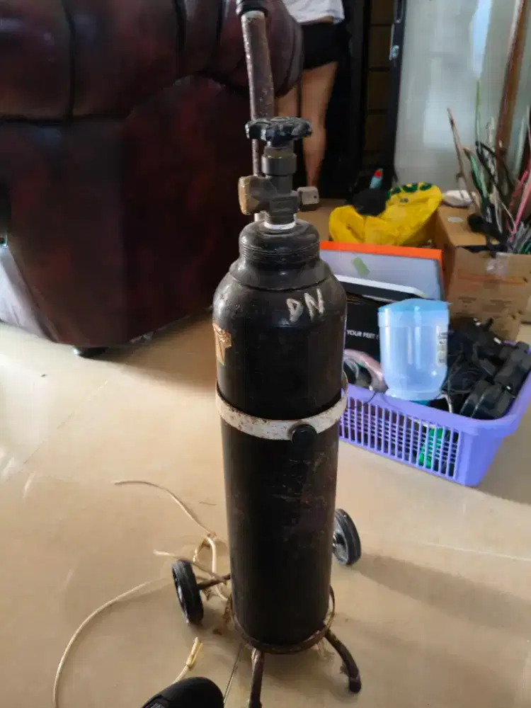 Tabung gas oksigen