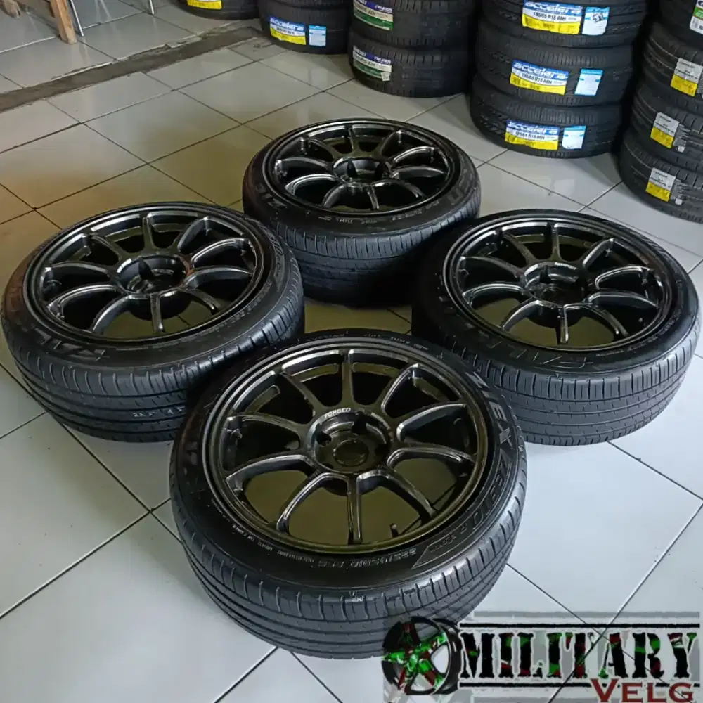 ZE40 Flowforming R18 Hyperblack mulus
