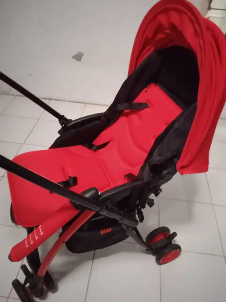 Di jual baby stroller Elle