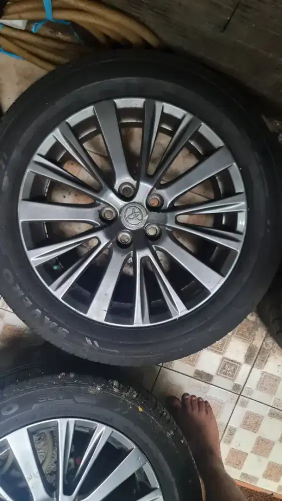 Di jual murah velg bekas alphard