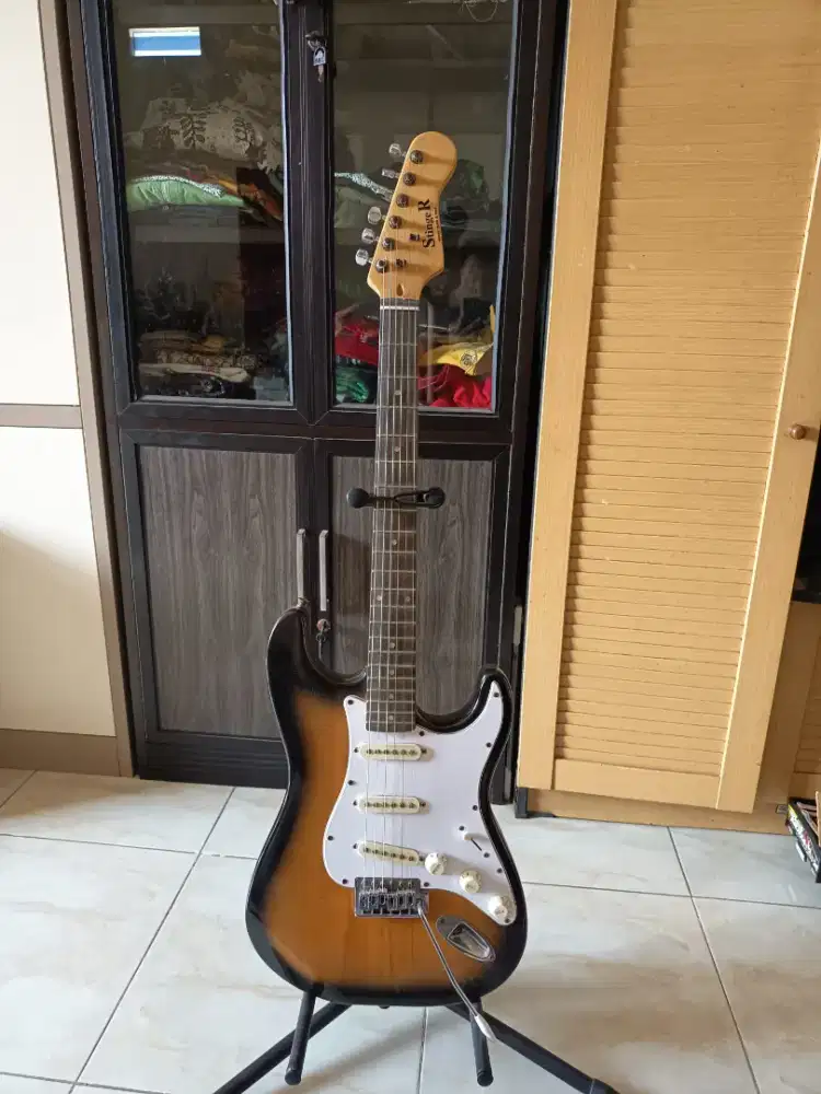 Gitar listrik atau elektrik second hand original Stinger