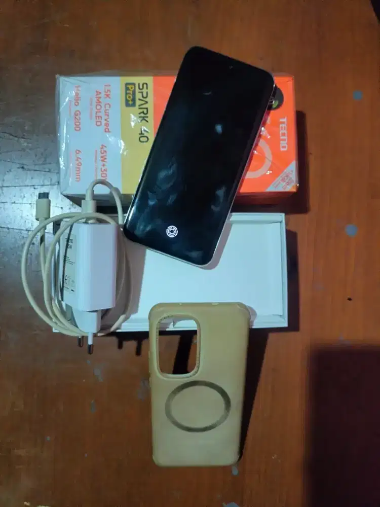 hp tecno spark 40pro+ ram 16 isternal 256