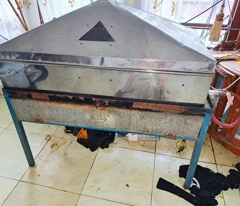 Klakat kukusan lengkap dengan selang gas