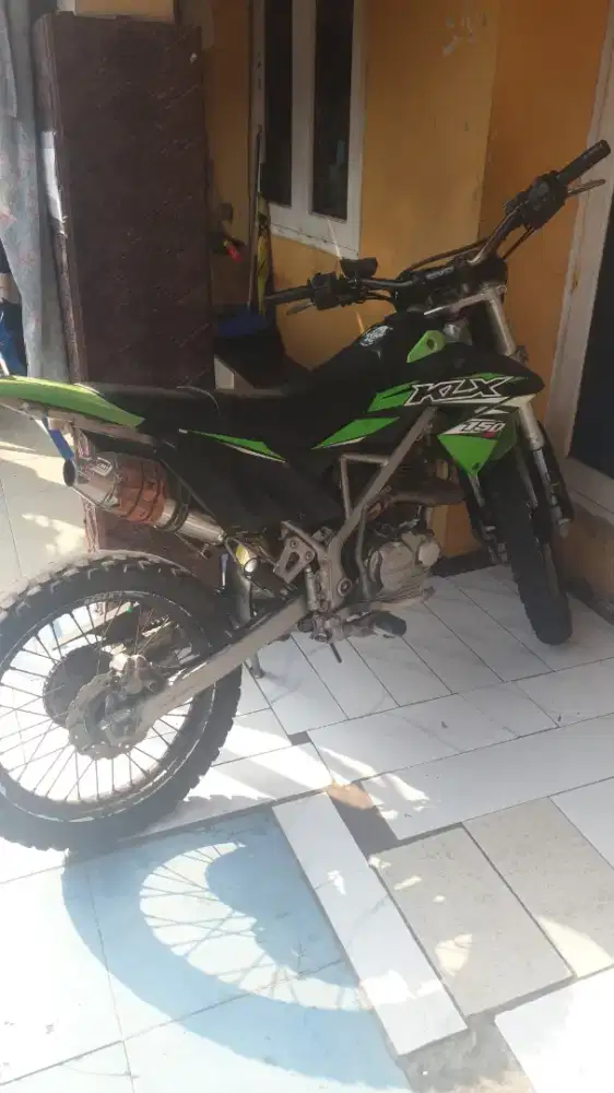 Klx 150 standar