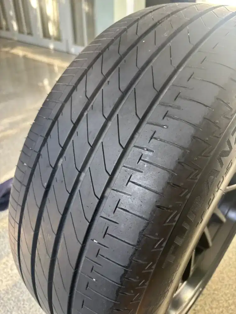 Velg dan ban mobil