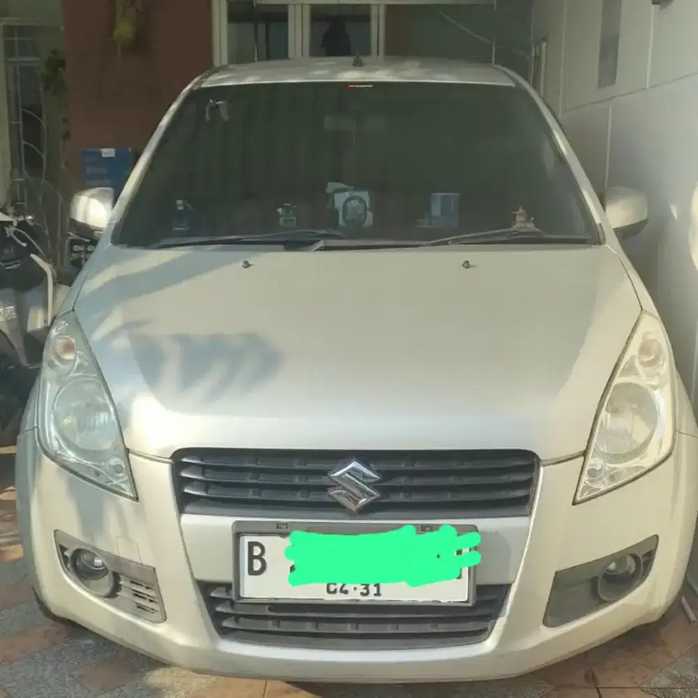 Suzuki Splash Istimewa