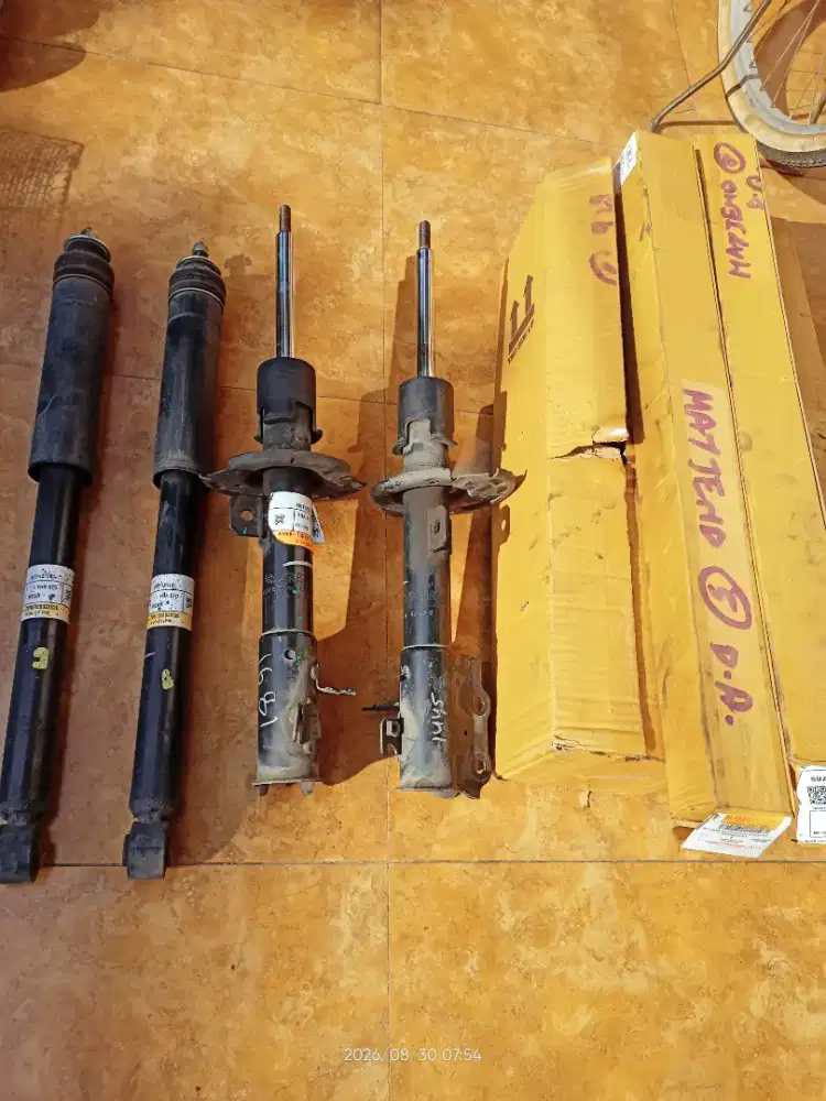 Shockbreaker Ertiga Depan & Belakang Original