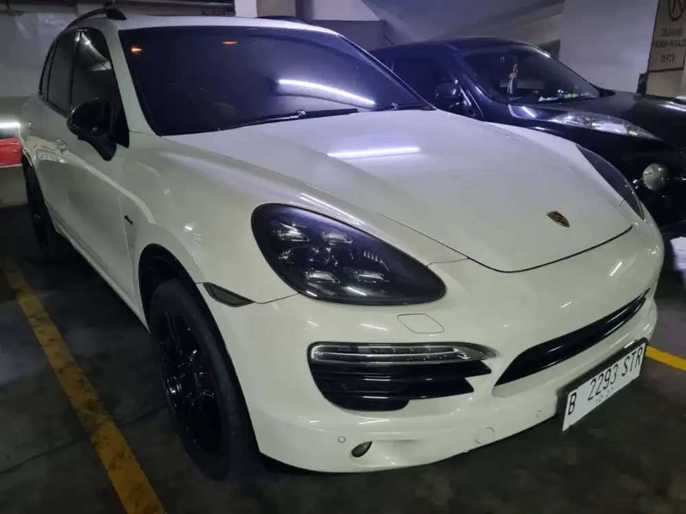 EDISI B.U!! Harga Nego - 2011 Porsche Cayenne 3.0l Diesel AT