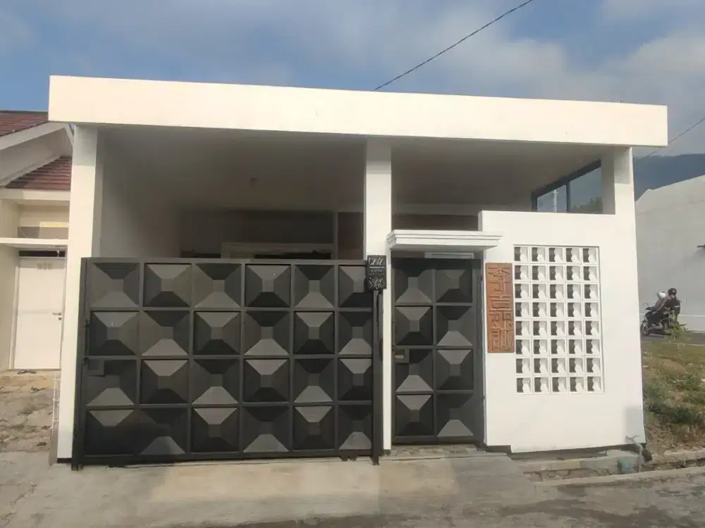 Jual Rumah Lux di BUANA GARUT RAYA