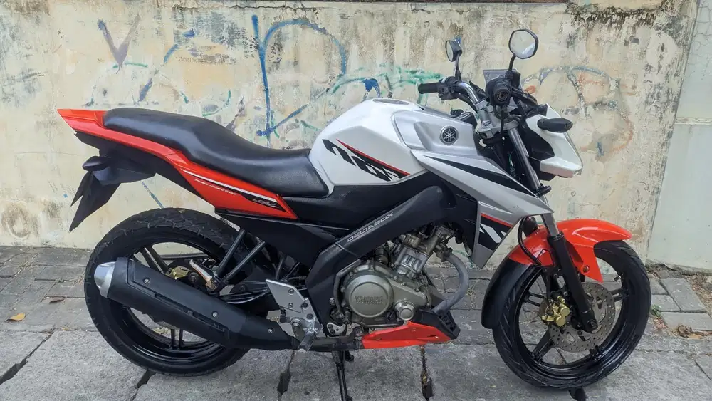 Vixion New 2016 Putih Merah Km40Rban Orisinil