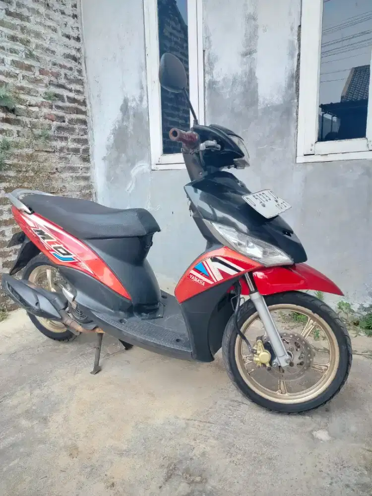 Mio j THN 2012 lengkap pajak isi motor pribadi mulus  rawatan