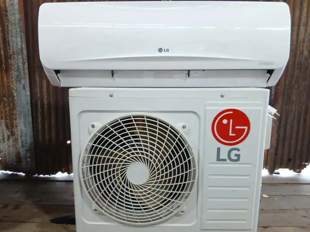 MENJUAL AC BEKAS 1/2 PK KOMPLIT