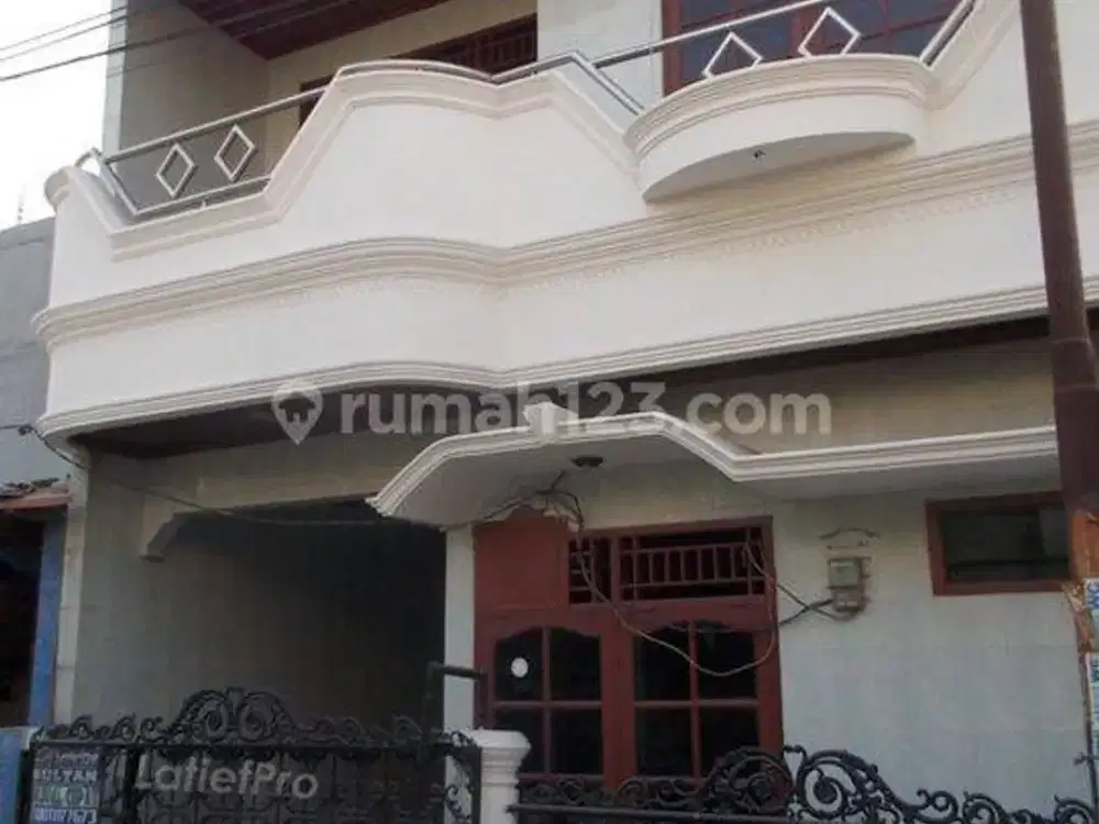 Rumah Tingkat Harga Bersahabat Kemana2 Dekat