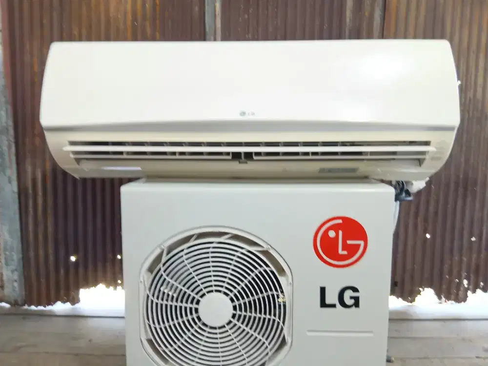 DIJUAL AC BEKAS 1/2 PK GRATIS PASANG