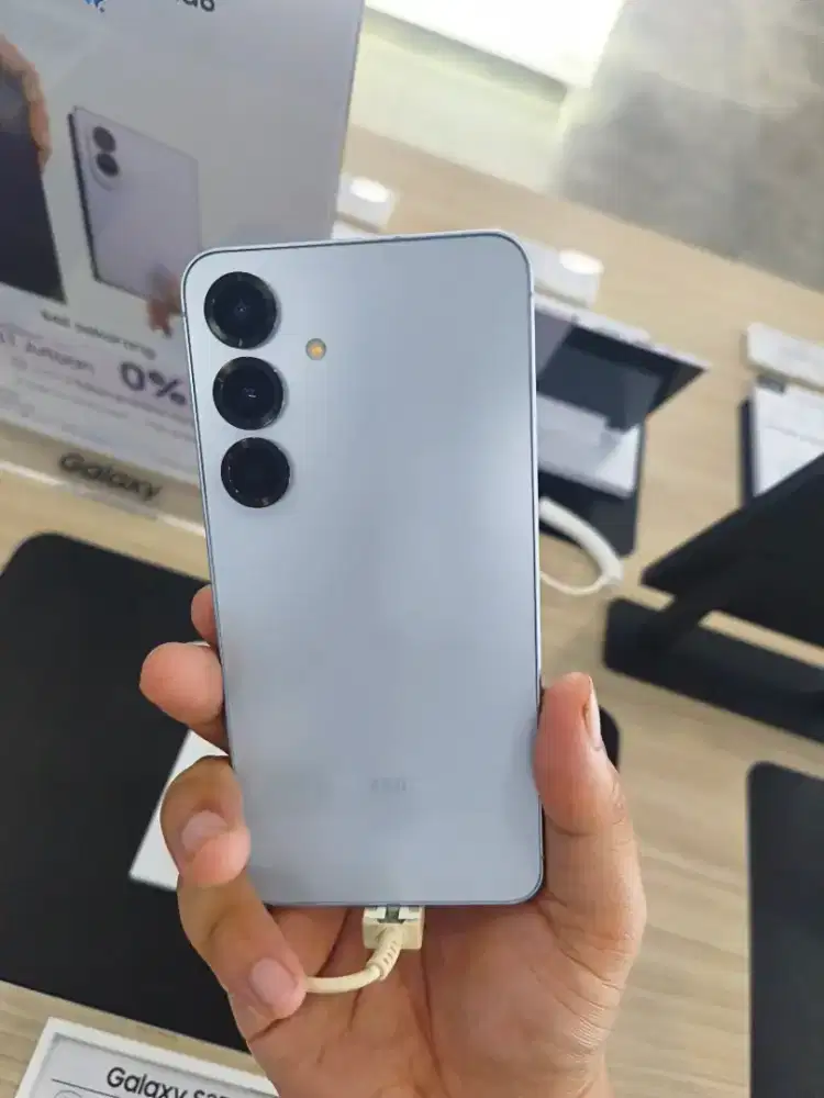 Readyy Samsung Galaxy S25.Dapatkan cicilan bunga 0% syarat KTP saja