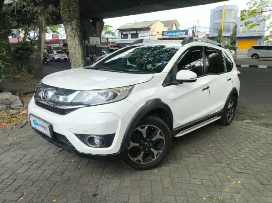 LOW DP Honda BR-V 1.5 Prestige Bensin-AT 2016 YBD