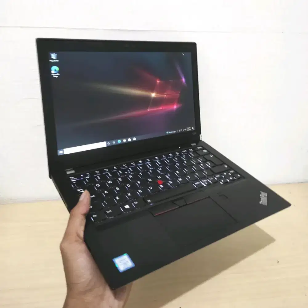 THINKPAD X280 i5-8350u 8TH GEN /16GB RAM / SSD 128GB / BACKLITE