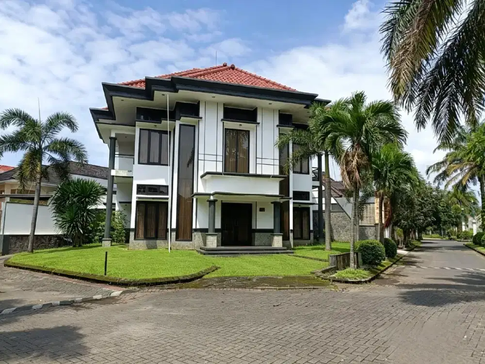 RUMAH HOOK TLOGOMAS PERUMAHAN BCT DEPAN KAMPUS UMM MALANG