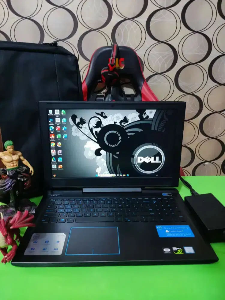 DELL G7 7588 GAMING Black Edition[RAM 16GB/SSD 256Gb + VGA Nvidia GTX]