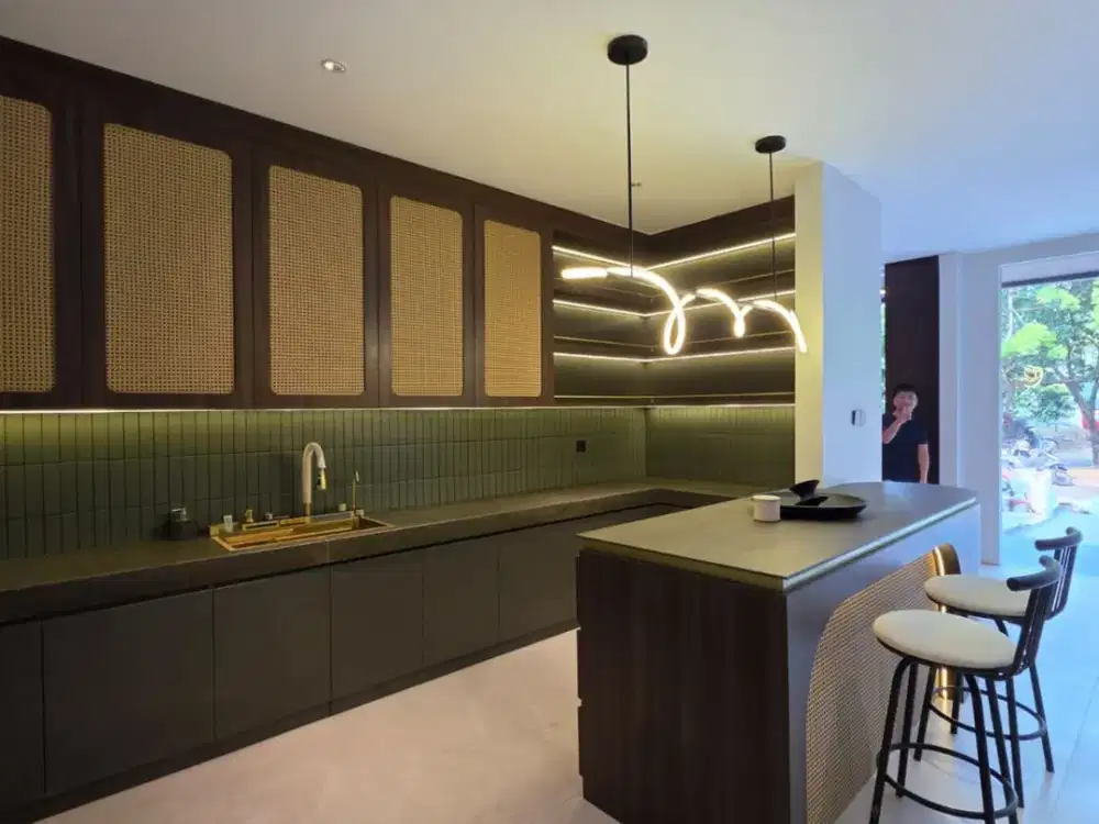 JUAL RUMAH BARU SEMI FURNISH di ALAM SUTERA