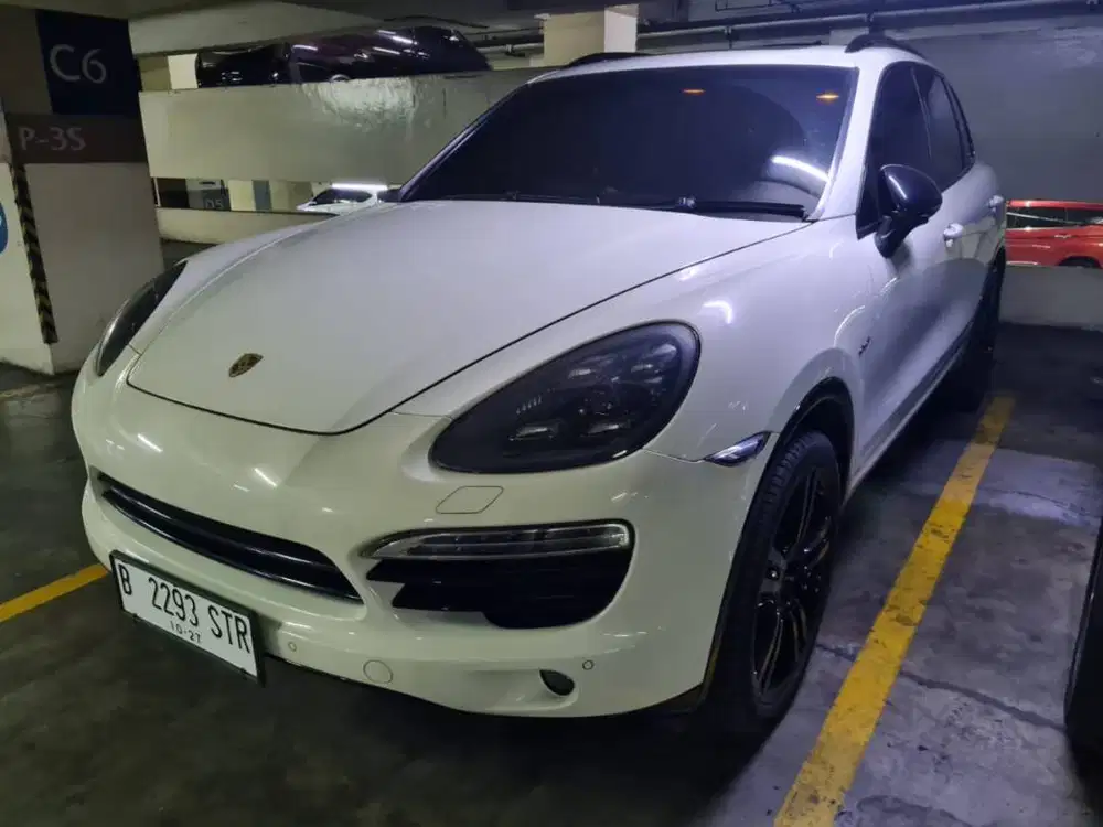 TURUN HARGA - BISA NEGO LAGI!! 2011 Porsche Cayenne 3.0l Diesel AT