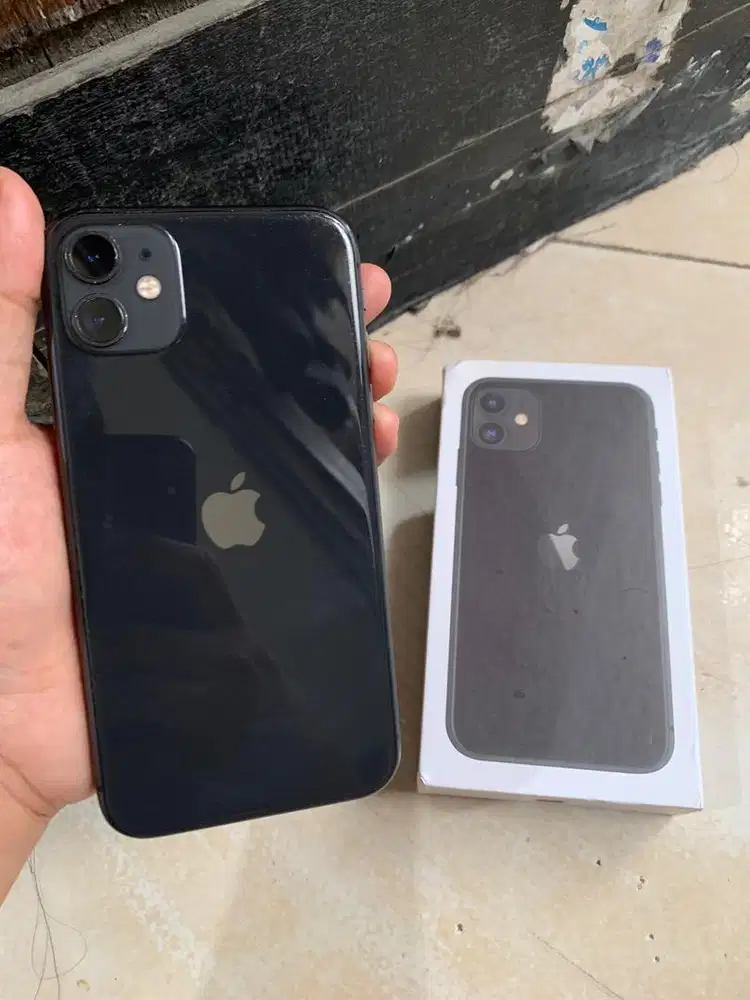 iPhone 11 64GB iBOX