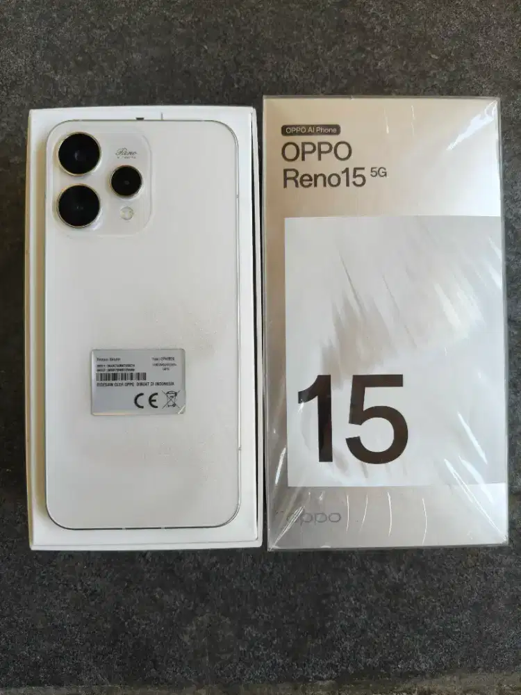 Reno 15 5g 12/256 garansi 2028