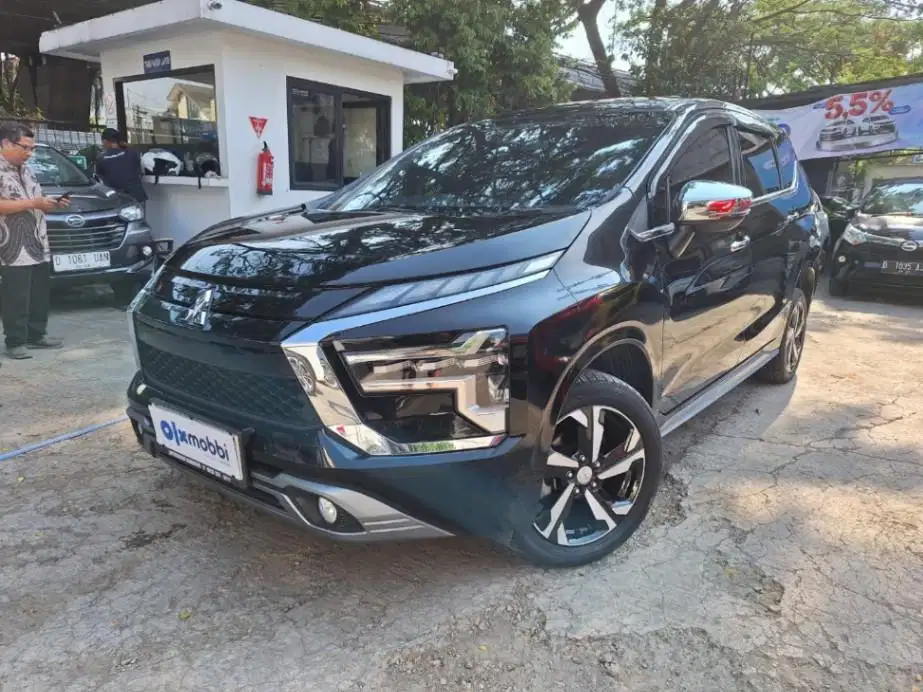 LOW DP Mitsubishi Xpander 1.5 Ultimate Bensin-AT 2023 AKK