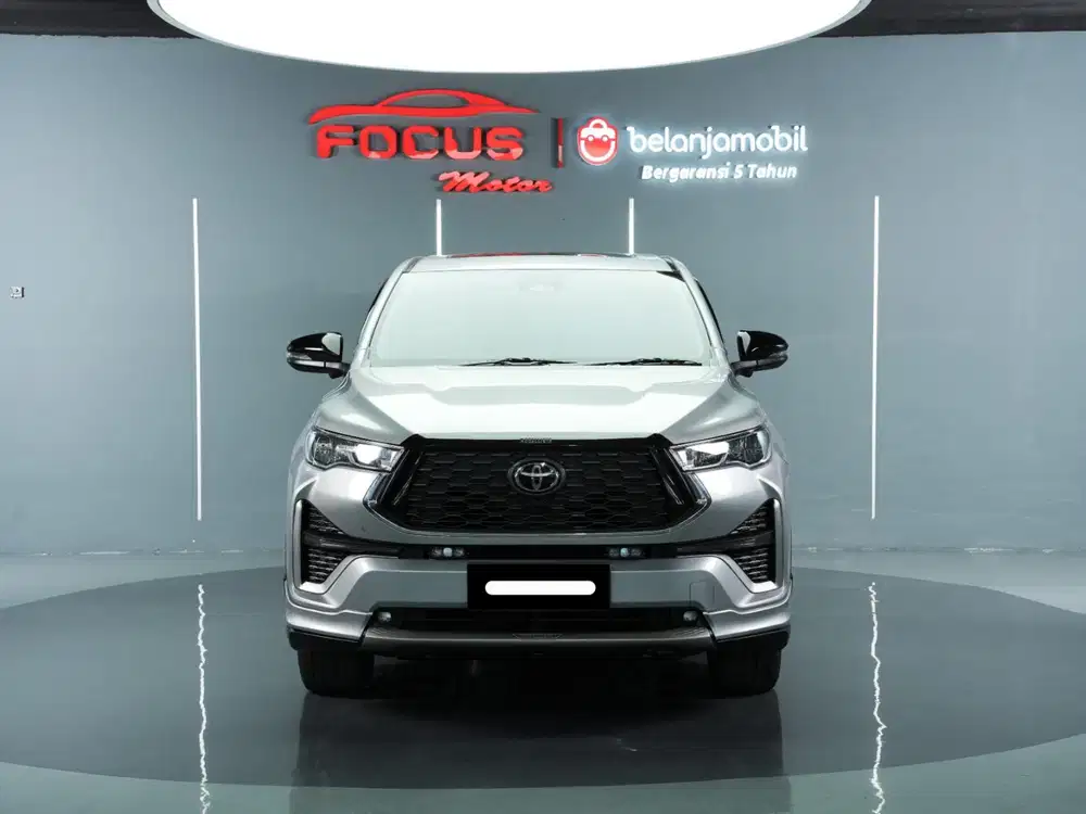 Toyota kijang innova zenix q hybrid modelista tss 2023 silver