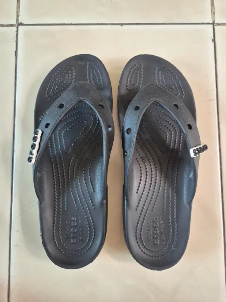 Sandal Jepit Crocs