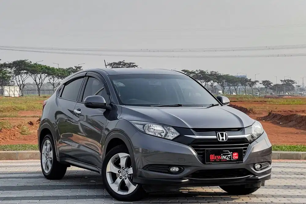 Honda HRV HR-V 1.5 E CVT Matic 2015 Abu Abu Metalik
