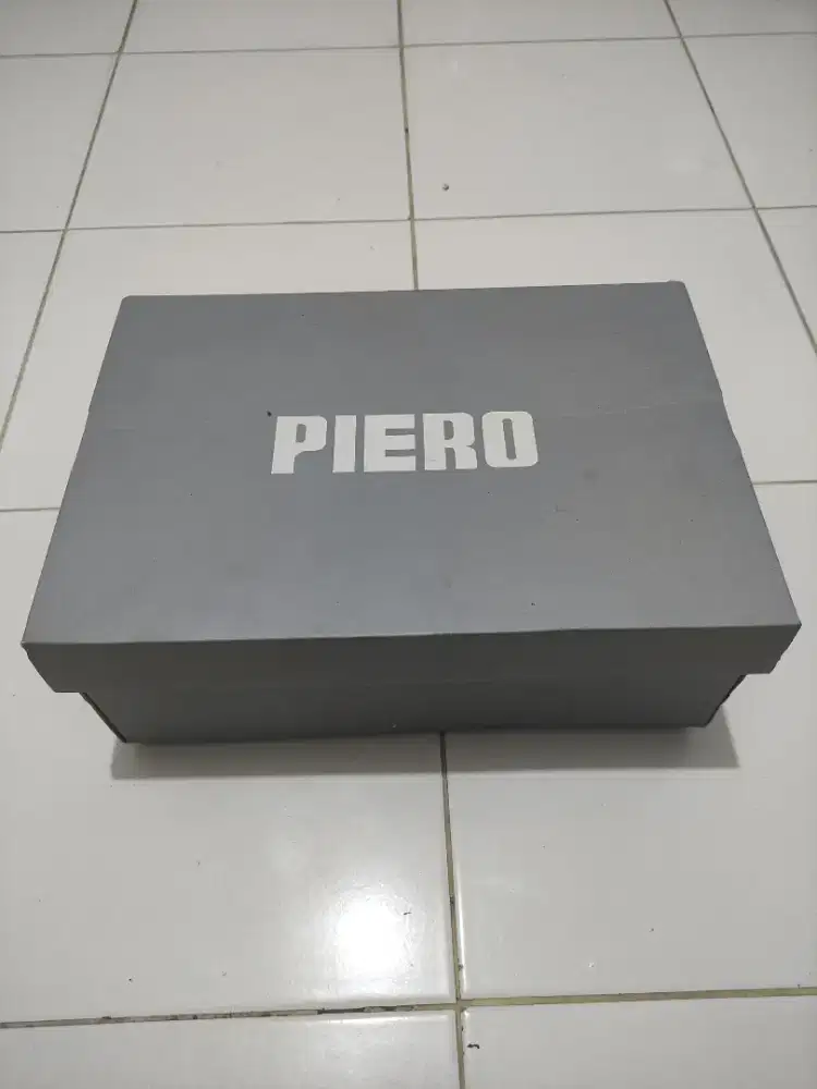 Jual butuh sepatu Piero,