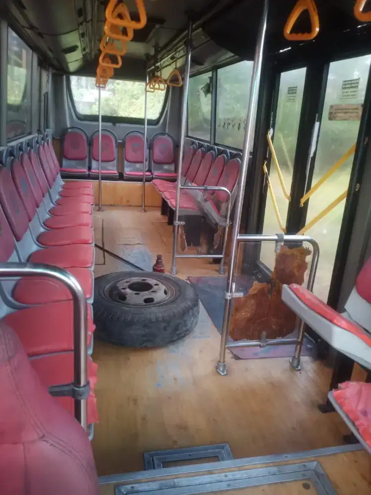 Bus eks BRT semarang
