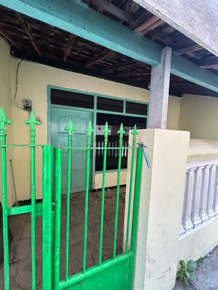 DIKONTRAKKAN RUMAH – PUSAT KOTA SURABAYA