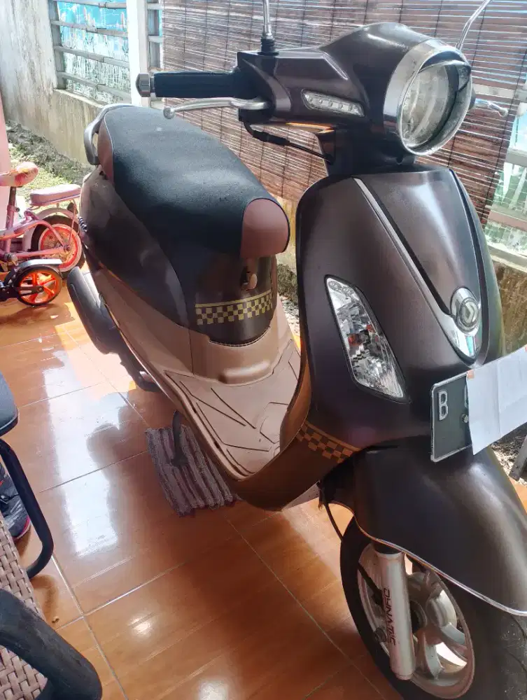 SYM Attila Elisabeth matic not Kymco vespa vesmet tvs