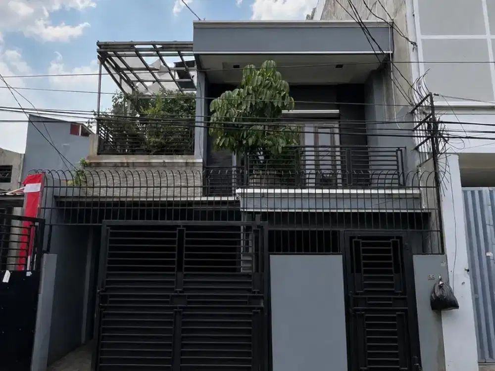 Dijual Rumah 3 Lantai Siap Huni di Sunter Jaya, Jakarta Utara