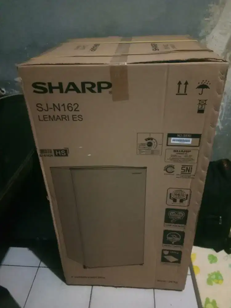 KULKAS MERK SHARP SJ-N162 HS
