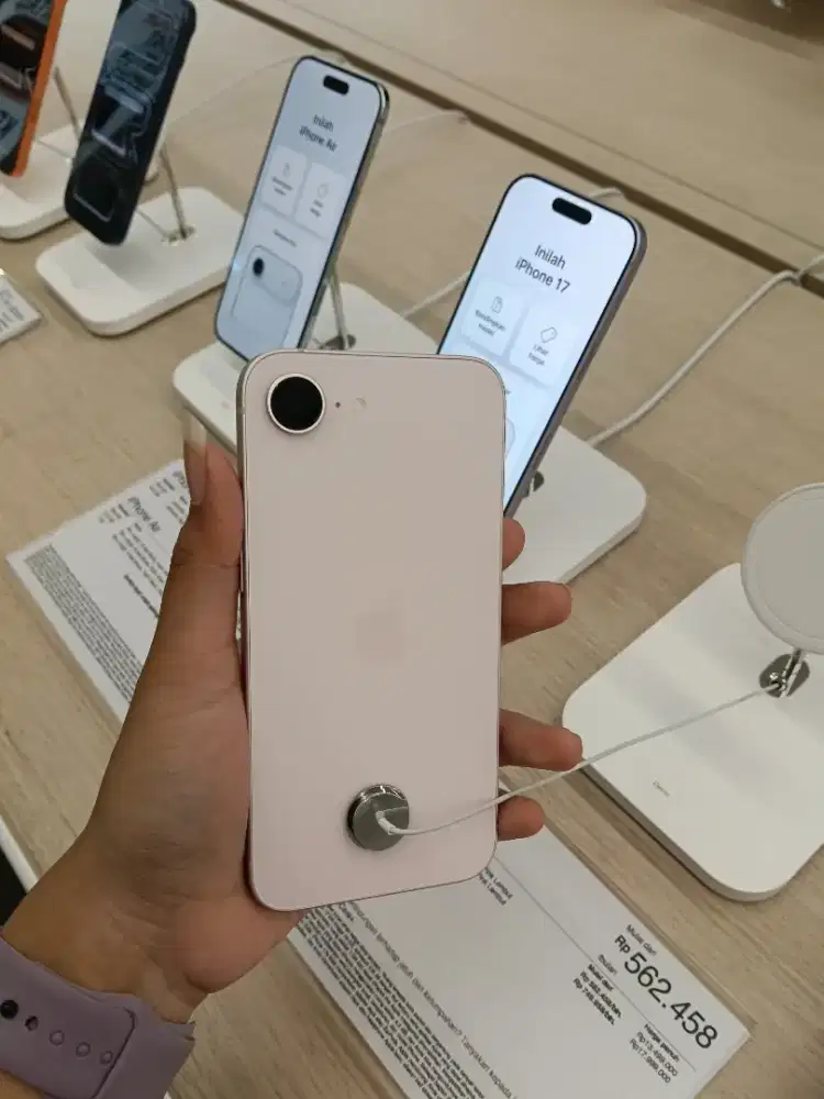 cicilan iPhone 17e