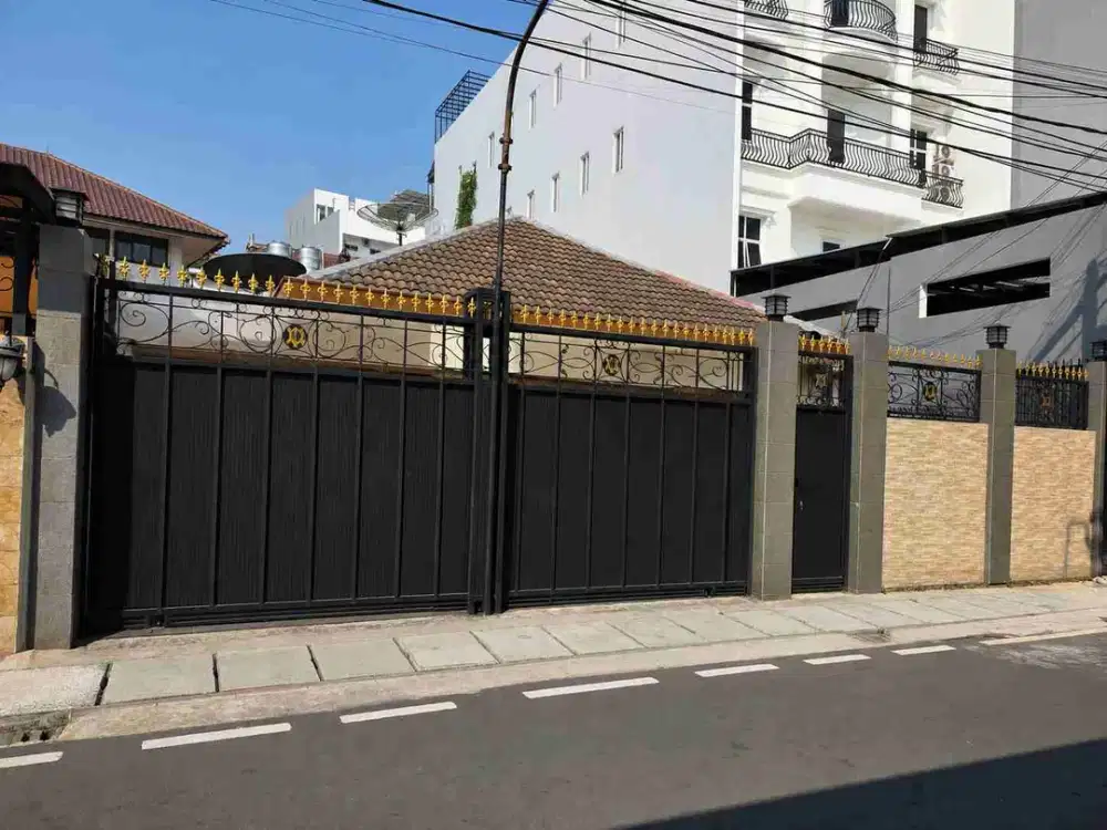 Dijual murah dibawah pasaran 1 bidang tanah dengan total luas 422 m2 berikut bangunan di Kota Adm. Jakarta Pusat