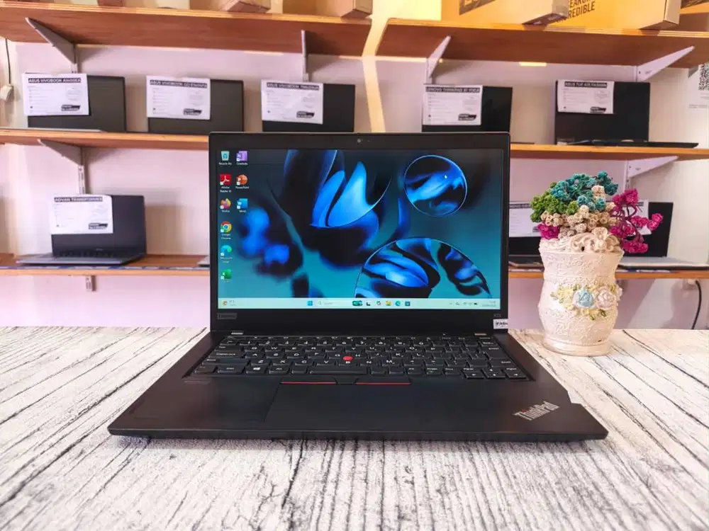 Laptop LENOVO THINKPAD X13 GEN 1 AMD Ryzen 3 Pro 4450U Ram 16GB
