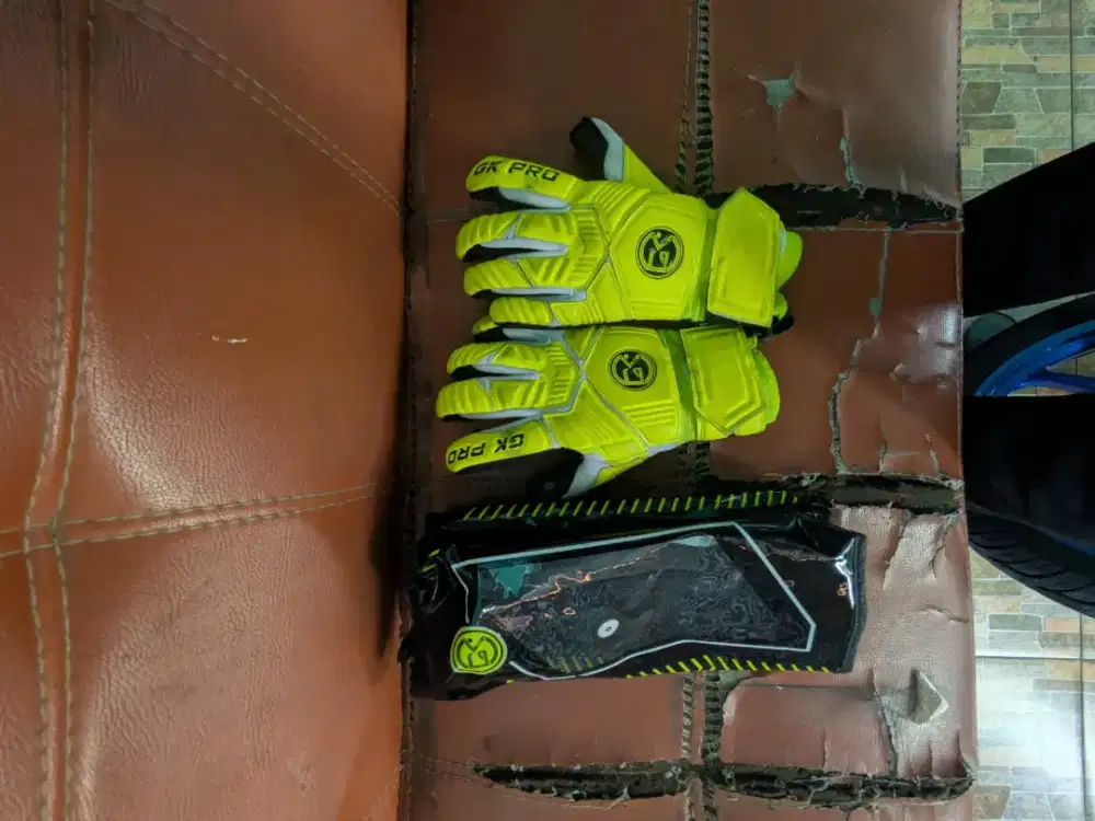 Sarung Tangan Kiper GKPRO Ultra