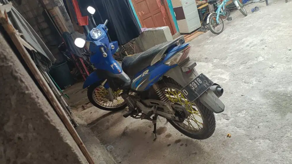 Suzuki Shogun R