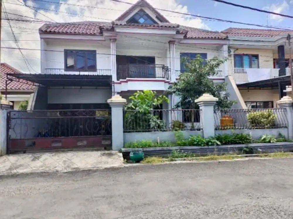 RUMAH DALAM KOMPLEKS ELITE DEPAN MAL TSM IMAM BONJOL